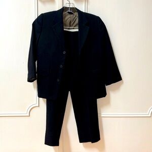 Reaction by Kenneth Cole 100% Wool Suit Set